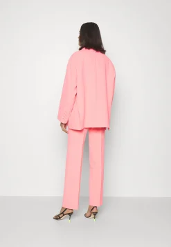 Chou - Manteau Court|MAX&Co. Clearance