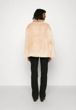 Coat - Manteau Court|RAMUNE PIEKAUTAITE Flash Sale