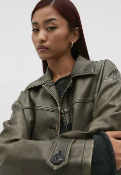 Faded - Manteau Court|Stradivarius Cheap