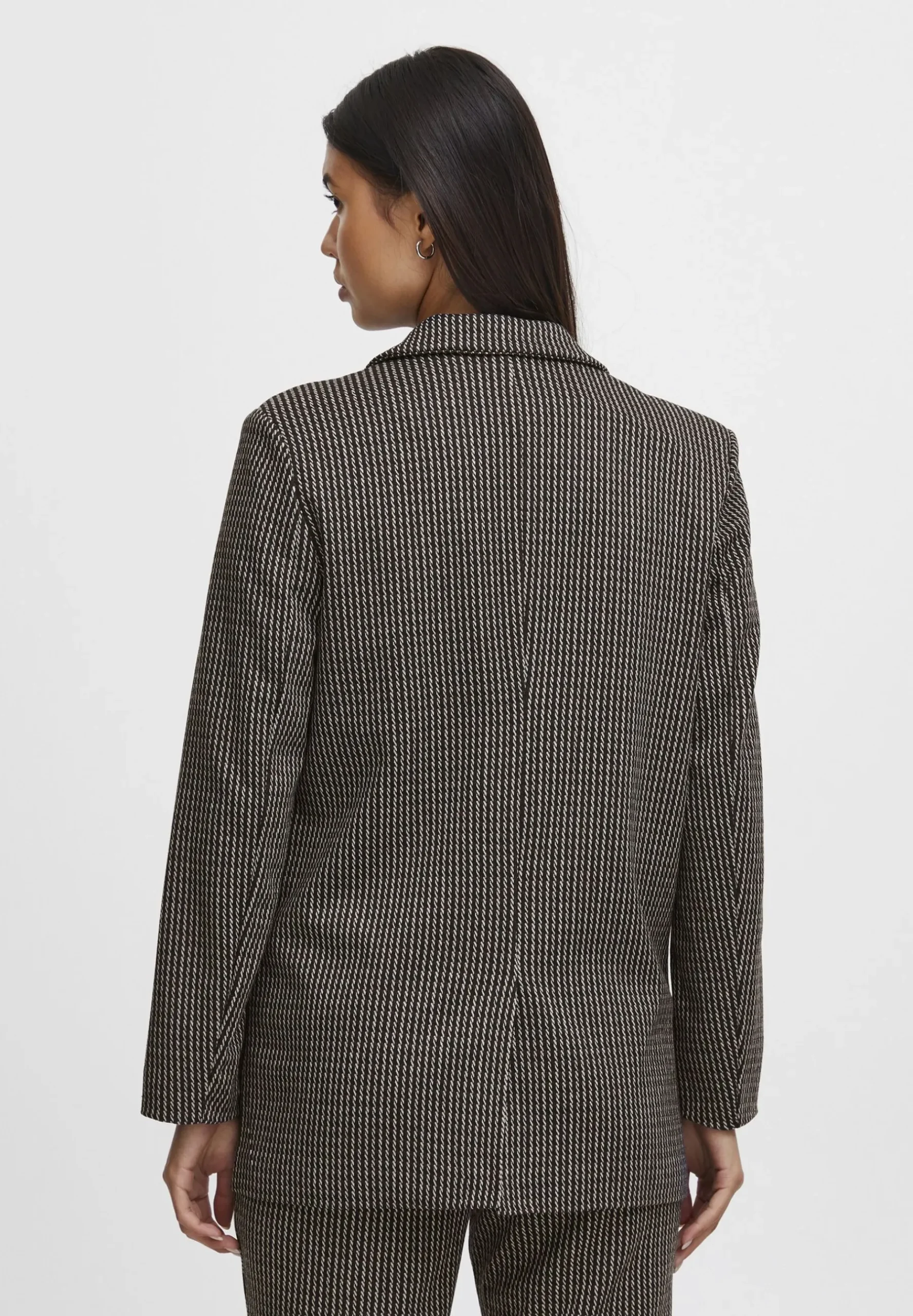 Ihkate Structure - Manteau Court|ICHI Fashion