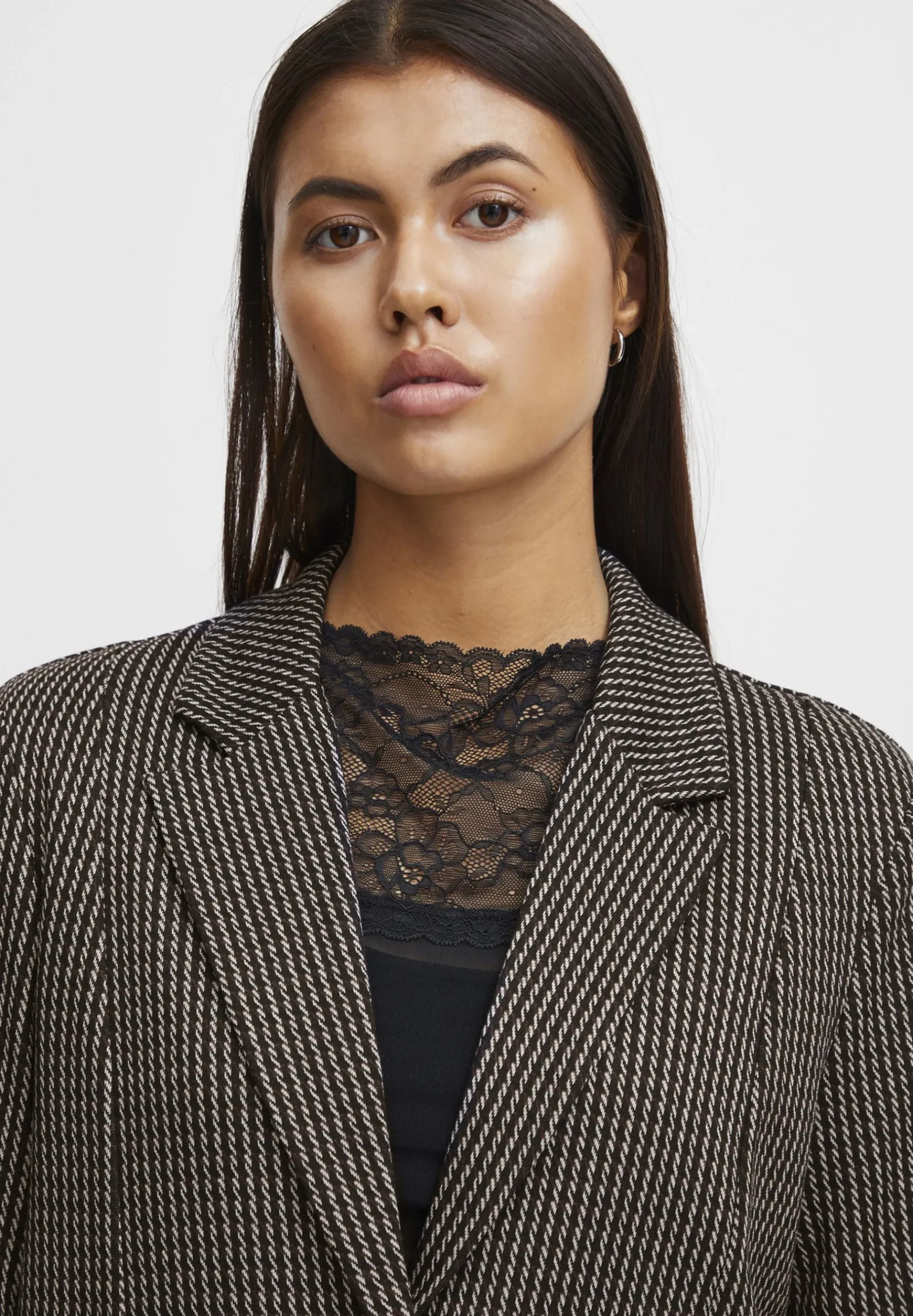 Ihkate Structure - Manteau Court|ICHI Fashion