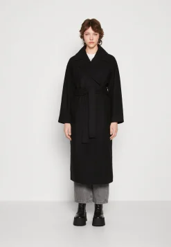 Kia Coat - Manteau Classique|Weekday Clearance