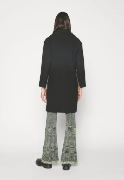Madison Coat With Shearling Pockets - Manteau Classique|STUDIO ID Shop