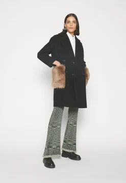 Madison Coat With Shearling Pockets - Manteau Classique|STUDIO ID Shop