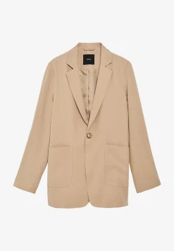 Manteau Court|someday. Cheap