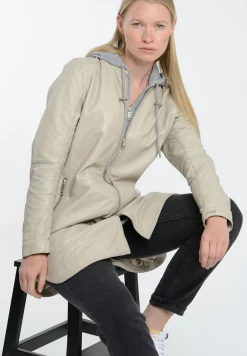 Manteau Court|Maze Sale