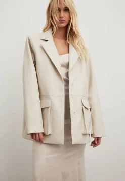 Manteau Court|NA-KD Clearance
