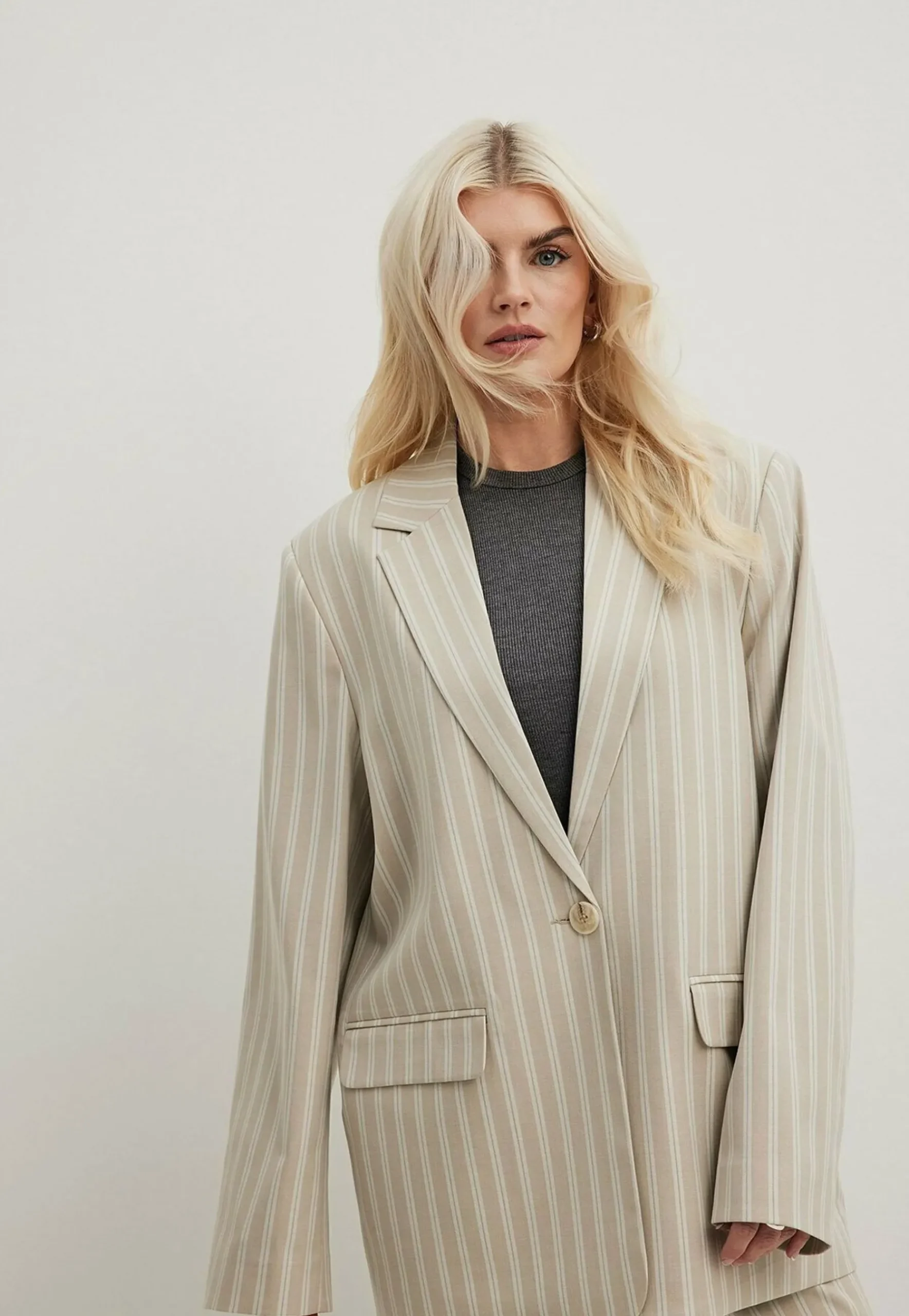Mit Gerader Passform - Manteau Court|NA-KD Online