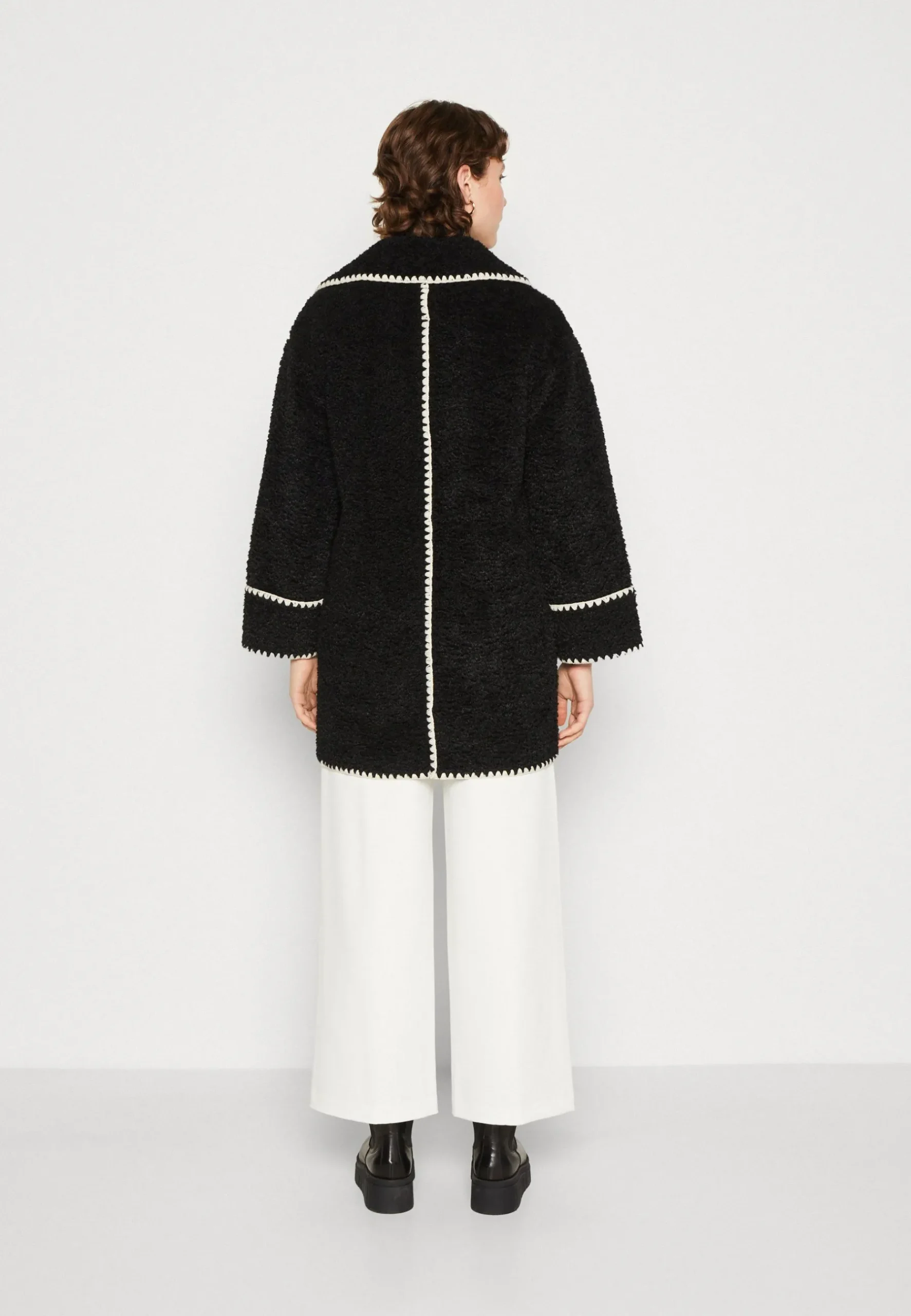 Objshiren Coat - Manteau Court|Object Clearance