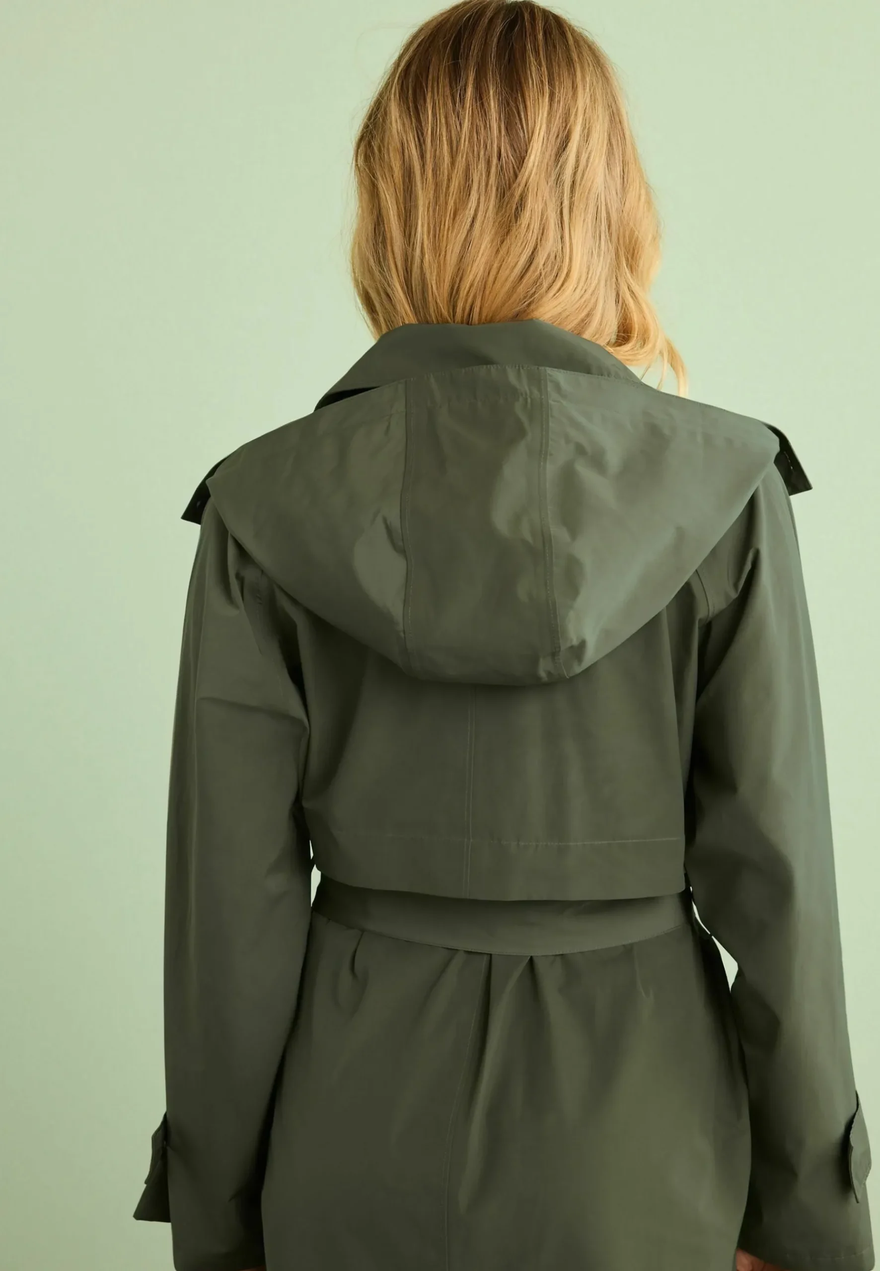Trench|Next Store