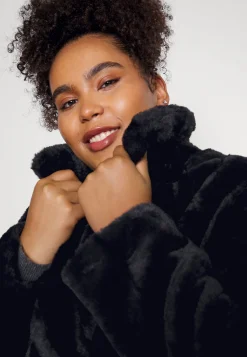 Vmsuielly Long Faux Coat Plus Size - Manteau Classique|Vero Moda Curve Flash Sale